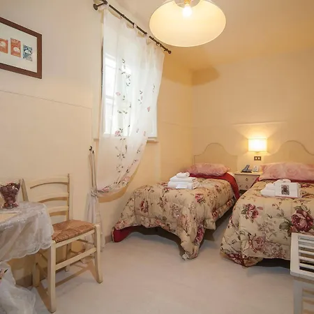 Hotel Etruria 3*